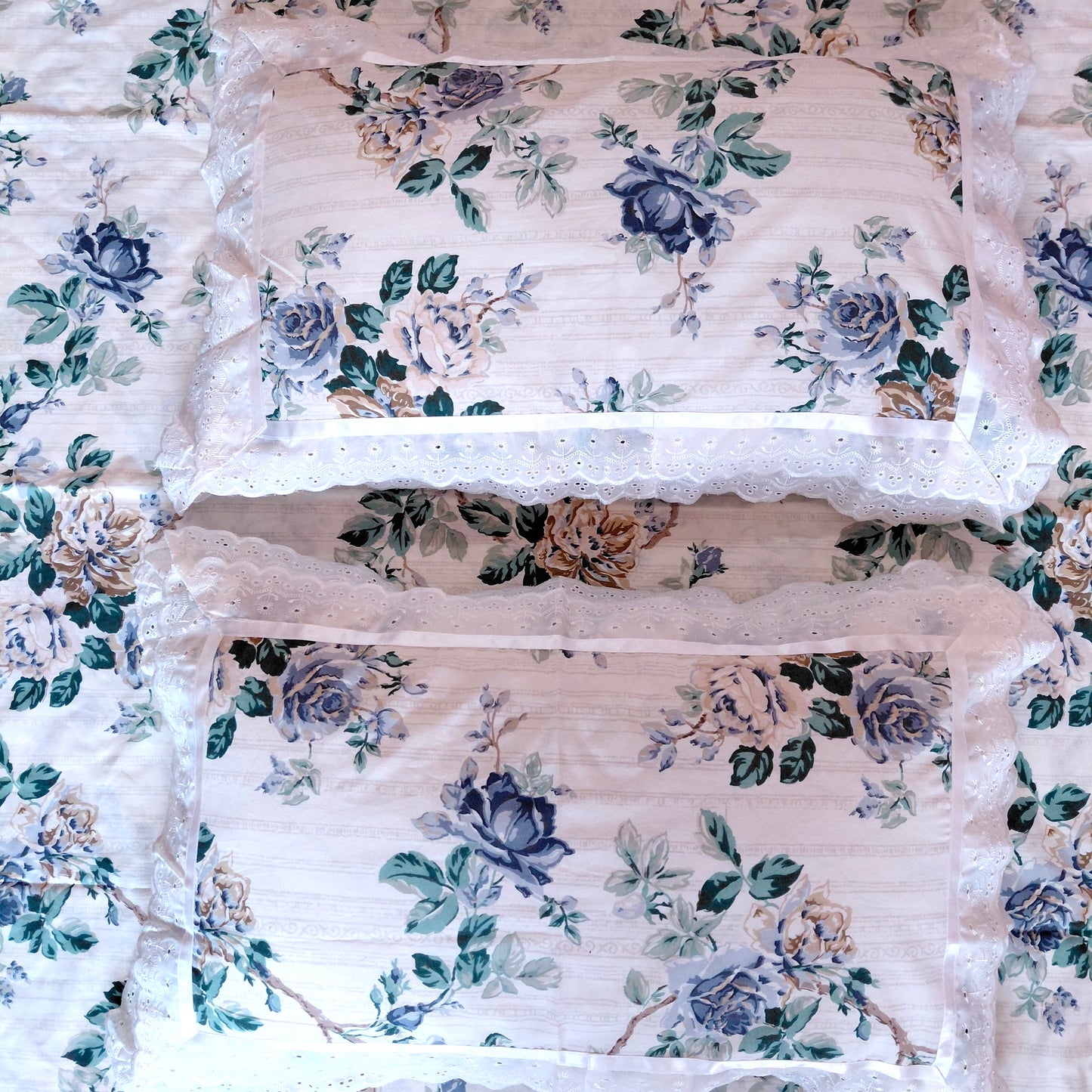Blue Rose - Lace Cotton Bedsheet